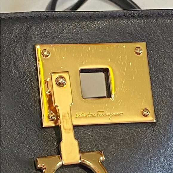 Ferragamo Studio Leather Tote Bag - Picture 15 of 15